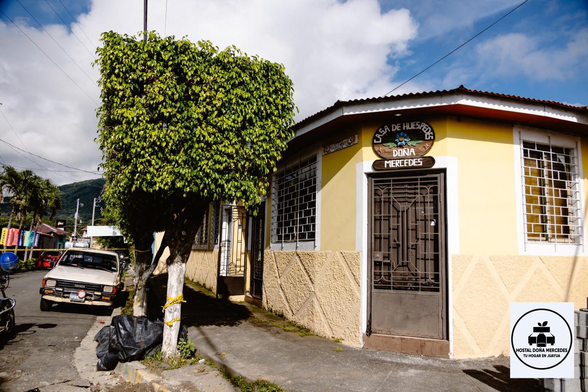 Hostal Dona Mercedes Juayua Bagian luar foto